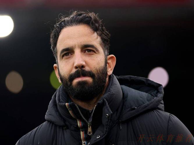 开云体育下载中心：曼联1月转会清单曝光：瞄准4大目标 补中场+后卫