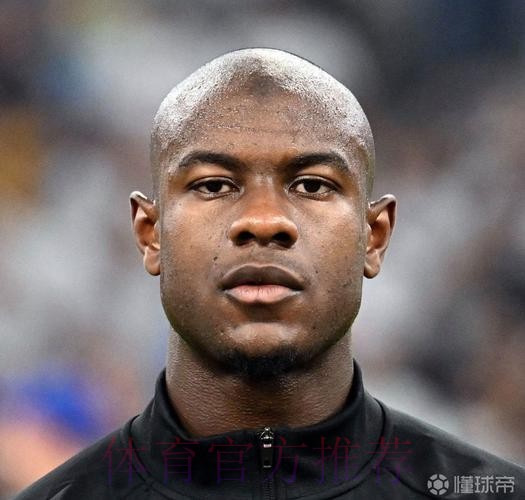 记者:皇马对恩迪卡感兴趣,合同2028年到期 记者:皇马对恩迪卡感兴趣,合同2028年到期